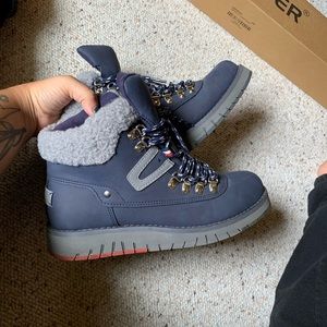 Tommy Hilfiger winter boots